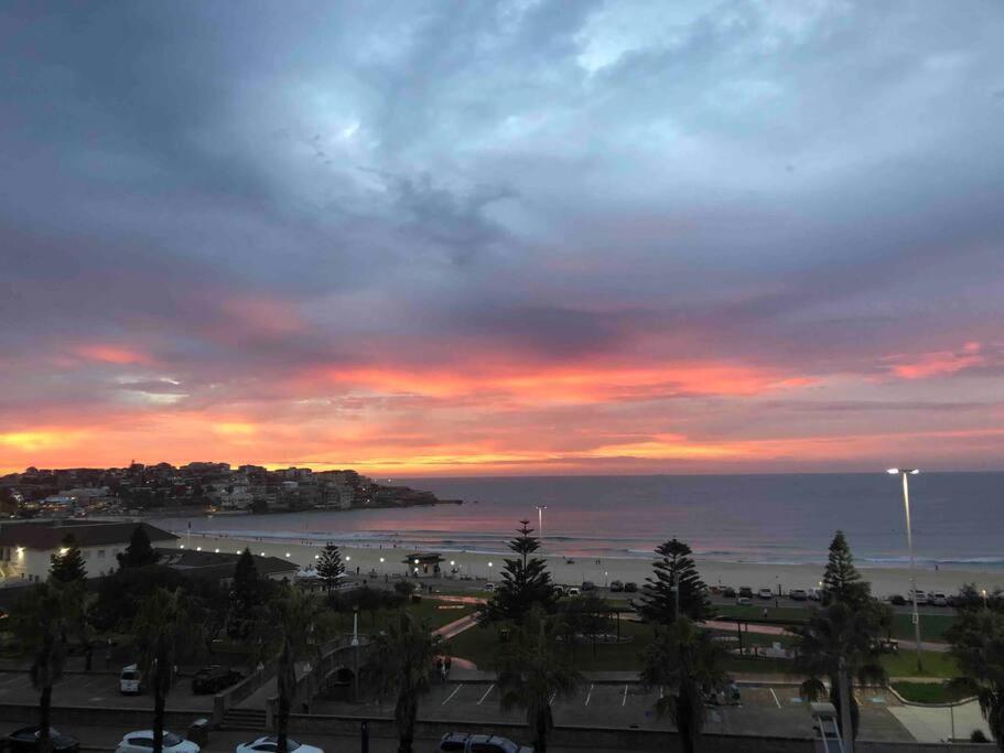 Bondi Beach Waves Beachfront Apartment Sydney Kültér fotó