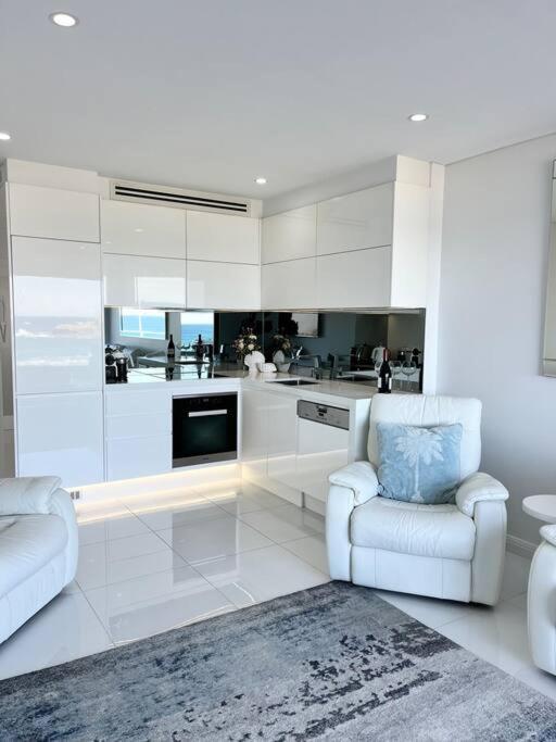 Bondi Beach Waves Beachfront Apartment Sydney Kültér fotó